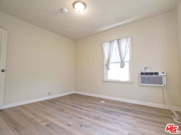1046 S Kenmore Avenue, Los Angeles CA 90006