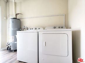 1046 S Kenmore Avenue, Los Angeles CA 90006