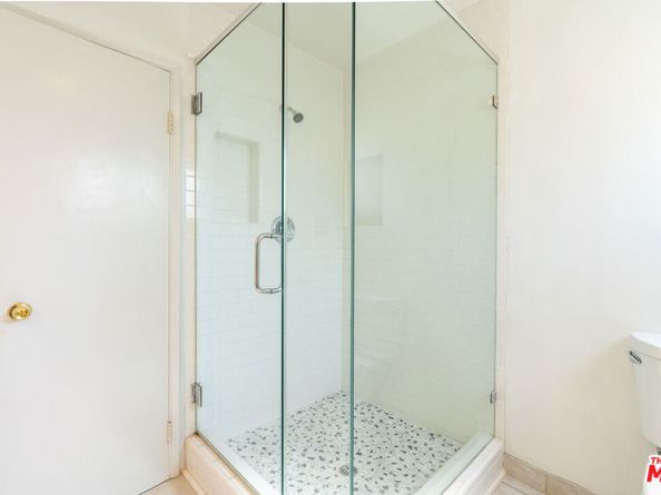 10393 Almayo Avenue, Los Angeles CA 90064