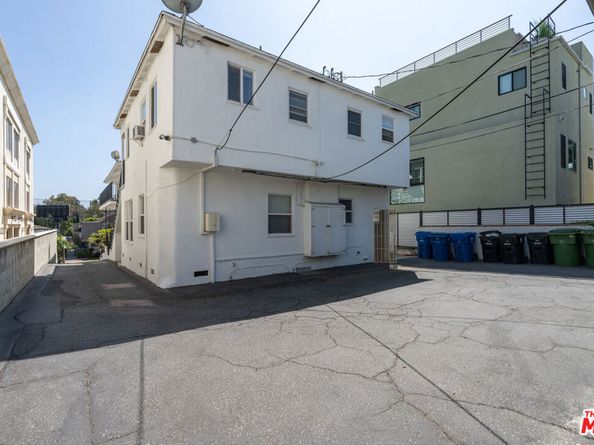 10393 Almayo Avenue, Los Angeles CA 90064