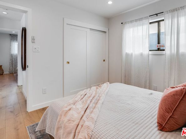 17 Sunset Avenue, Venice CA 90291