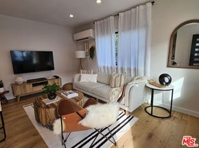 17 Sunset Avenue, Venice CA 90291