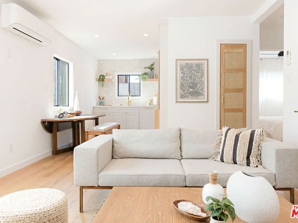 17 Sunset Avenue, Venice CA 90291