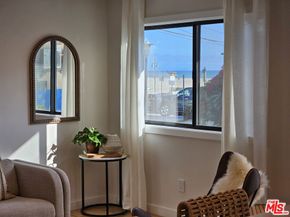 17 Sunset Avenue, Venice CA 90291