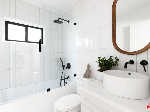 17 Sunset Avenue, Venice CA 90291