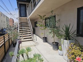 17 Sunset Avenue, Venice CA 90291