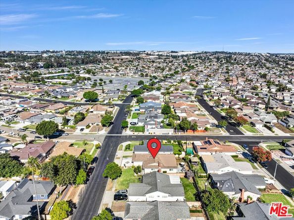 664 E Elsmere Drive, Carson CA 90746