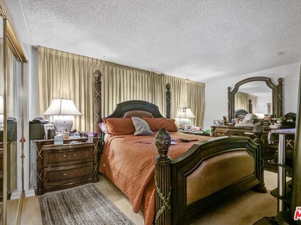 664 E Elsmere Drive, Carson CA 90746