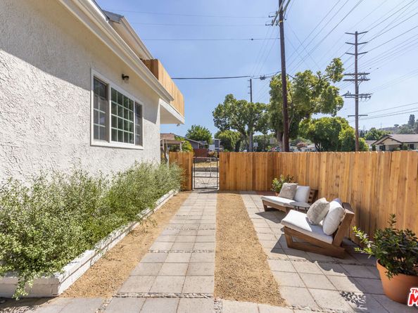 1945 Yosemite Drive, Los Angeles CA 90041
