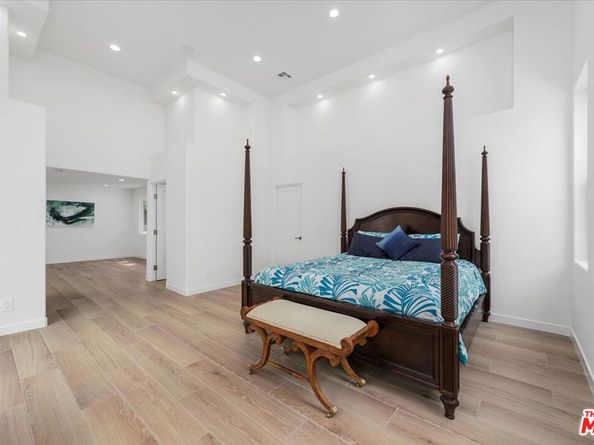 4544 Talofa Avenue, Toluca Lake CA 91602