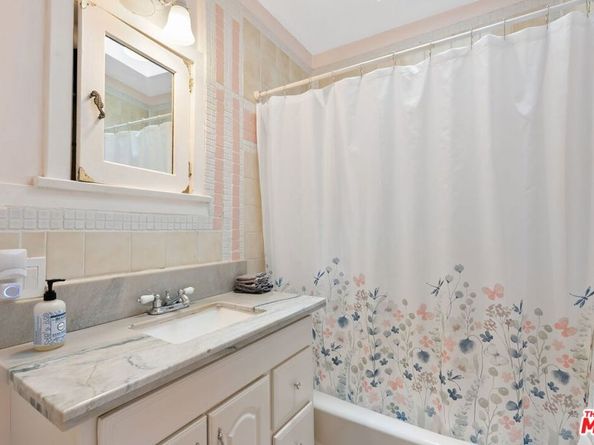 3110 Highland Avenue, Santa Monica CA 90405