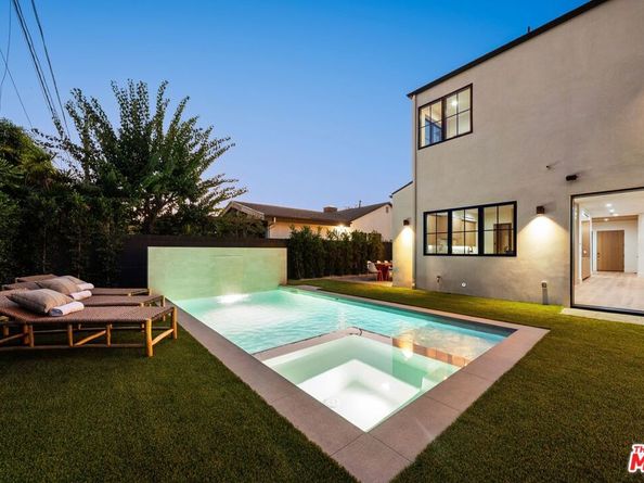 11500 Kingsland Street, Los Angeles CA 90066