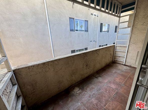 12030 Rochester Avenue 207, Los Angeles CA 90025