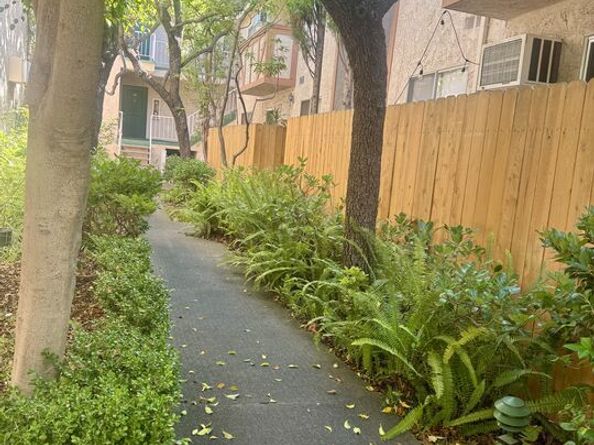 12030 Rochester Avenue 207, Los Angeles CA 90025