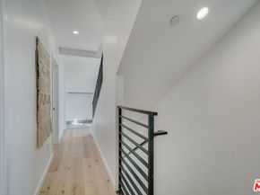 739 N Mariposa Avenue, Los Angeles CA 90029