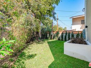 739 N Mariposa Avenue, Los Angeles CA 90029