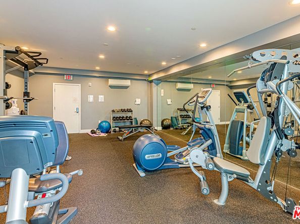 1101 S Harvard Boulevard 303, Los Angeles CA 90006