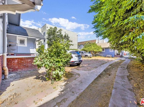 1215 W 39th Place, Los Angeles CA 90037