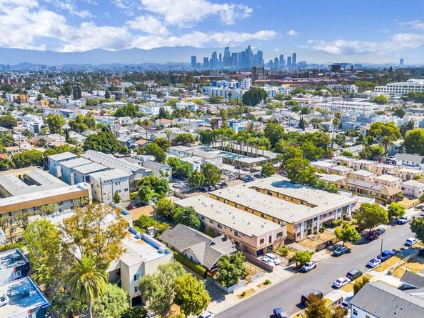 1215 W 39th Place, Los Angeles CA 90037