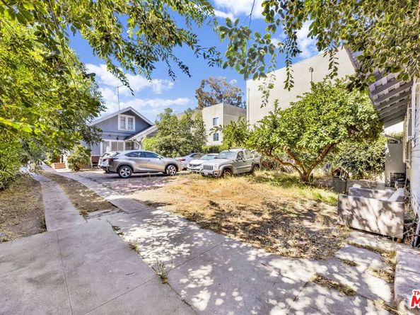 1215 W 39th Place, Los Angeles CA 90037