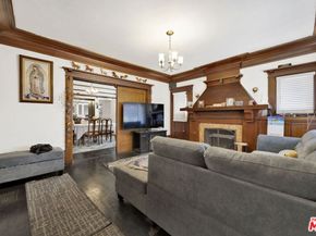 1215 W 39th Place, Los Angeles CA 90037