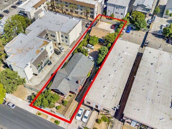 1215 W 39th Place, Los Angeles CA 90037