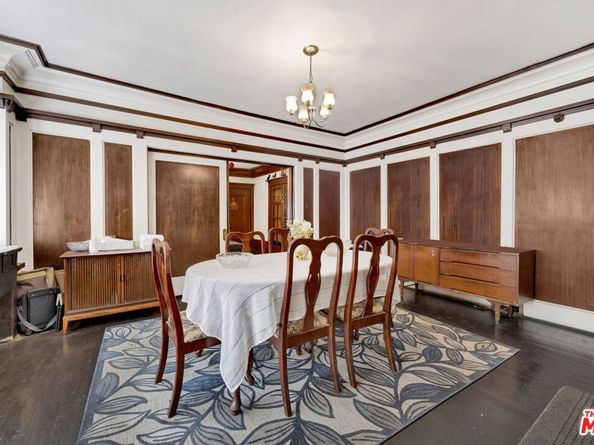 1215 W 39th Place, Los Angeles CA 90037