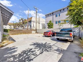 1215 W 39th Place, Los Angeles CA 90037