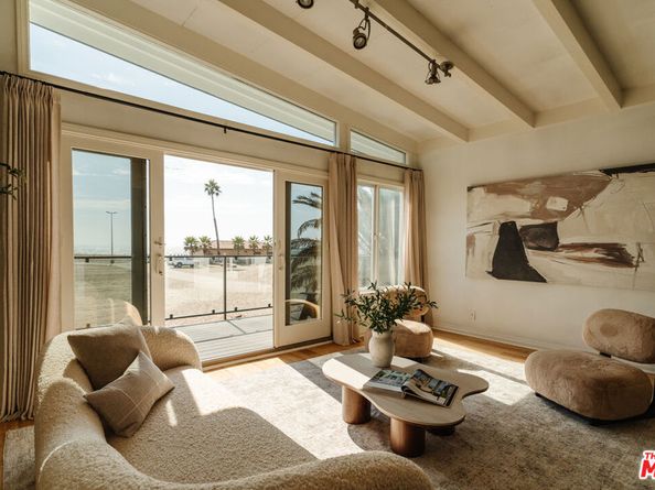 6935 Trolleyway, Playa Del Rey CA 90293