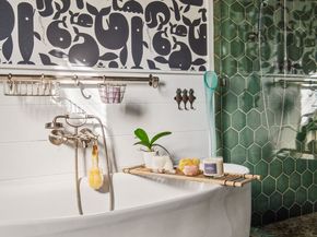 7059 Fernhill Drive, Malibu CA 90265