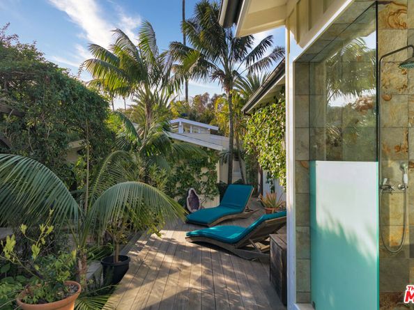 7059 Fernhill Drive, Malibu CA 90265