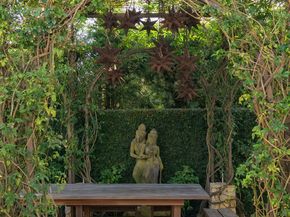 7059 Fernhill Drive, Malibu CA 90265