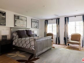 400 S Hudson Avenue, Los Angeles CA 90020