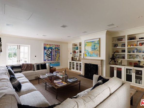 400 S Hudson Avenue, Los Angeles CA 90020