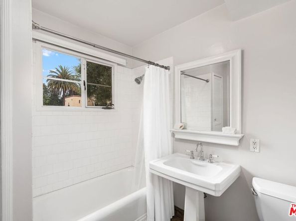 4310 Cedarhurst Circle, Los Angeles CA 90027