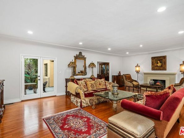 4310 Cedarhurst Circle, Los Angeles CA 90027