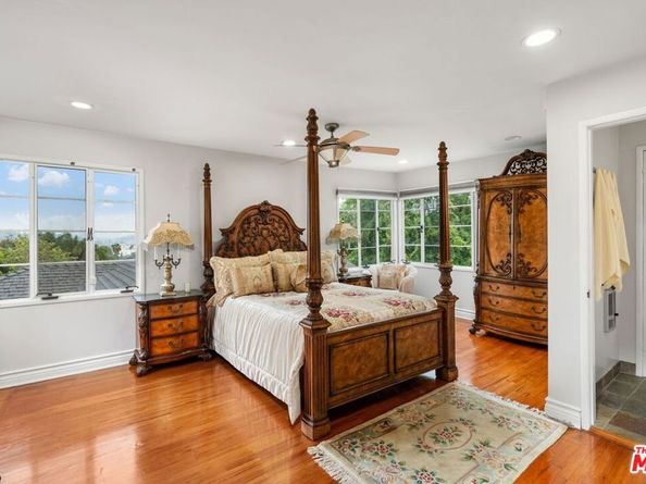 4310 Cedarhurst Circle, Los Angeles CA 90027