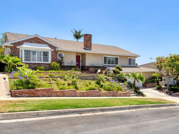 5420 S Holt Avenue, Los Angeles CA 90056