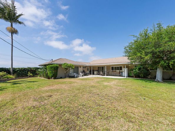 5420 S Holt Avenue, Los Angeles CA 90056