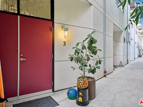 815 Hampton Drive 3, Venice CA 90291