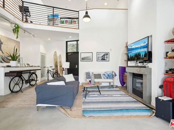 815 Hampton Drive 3, Venice CA 90291