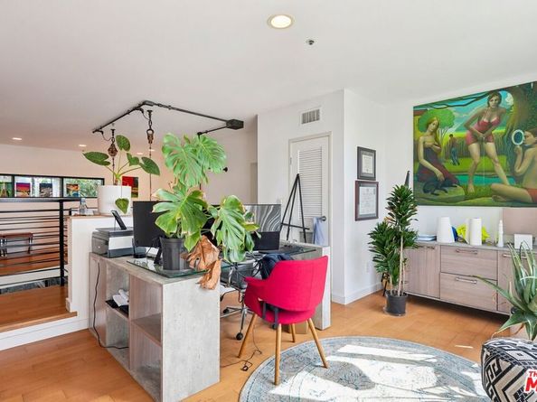 815 Hampton Drive 3, Venice CA 90291