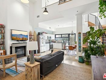 815 Hampton Drive