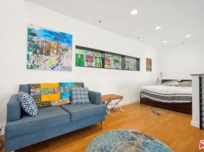 815 Hampton Drive 3, Venice CA 90291