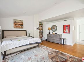 815 Hampton Drive 3, Venice CA 90291