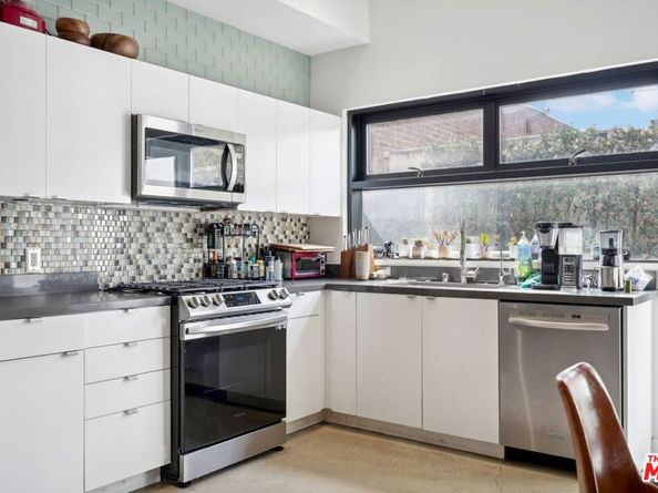 815 Hampton Drive 3, Venice CA 90291