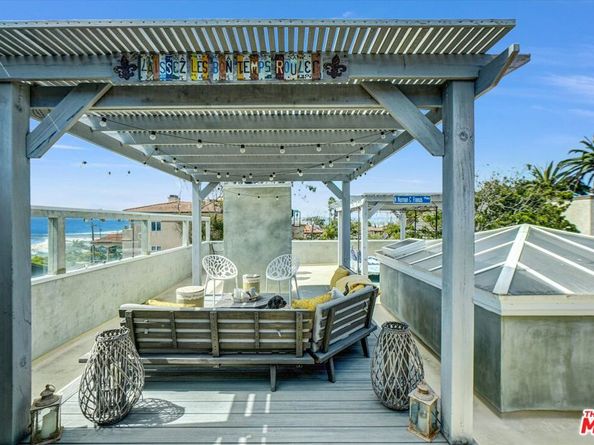 265 Redlands Street, Playa Del Rey CA 90293