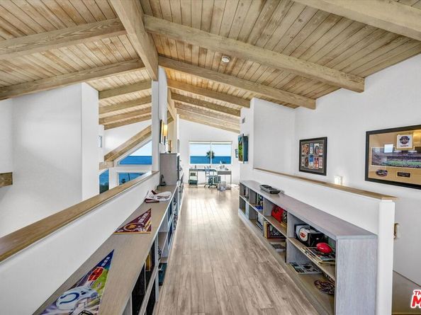 265 Redlands Street, Playa Del Rey CA 90293