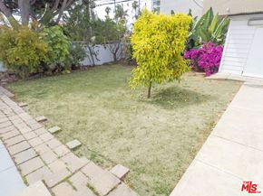 1060 22nd Street, Santa Monica CA 90403