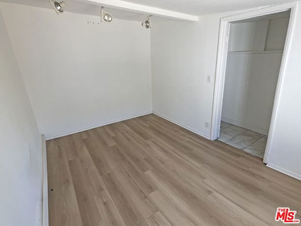1060 22nd Street, Santa Monica CA 90403